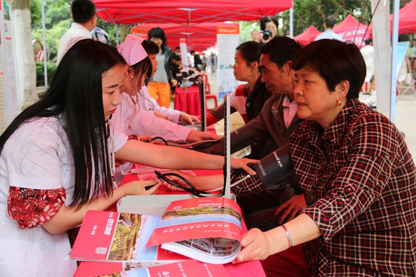 合肥市2017年职业教育为民服务活动